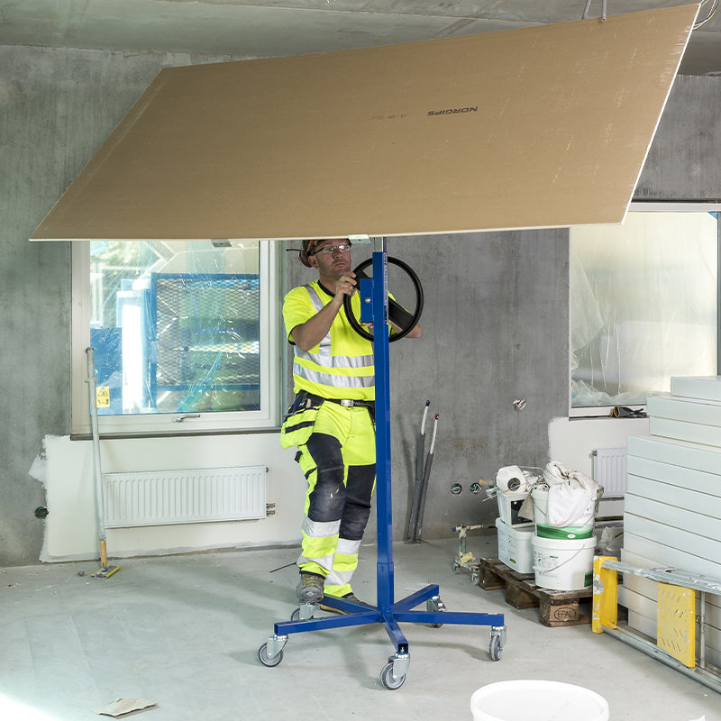 Chariot lève plaque