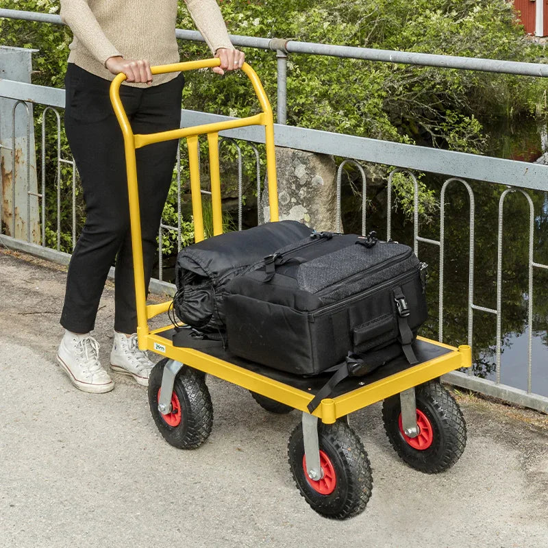 Chariot plateforme - roues pneumatiques - 400 kg Kongamek | Activergo